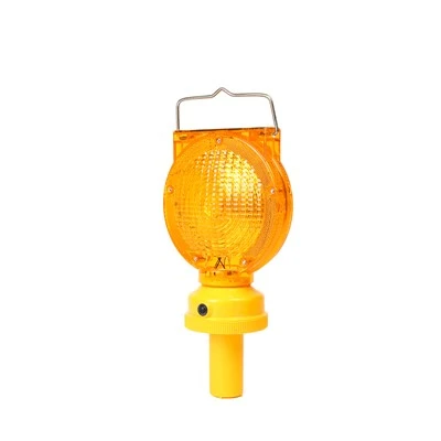 Hnub Ci Led Barricade Teeb Rau Txoj Kev Nyab Xeeb